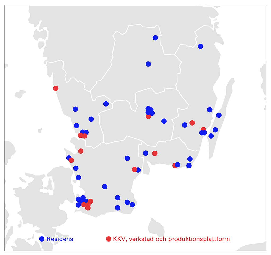 En kartbild över Sydsverige med blå och röda prickar på olika platser.